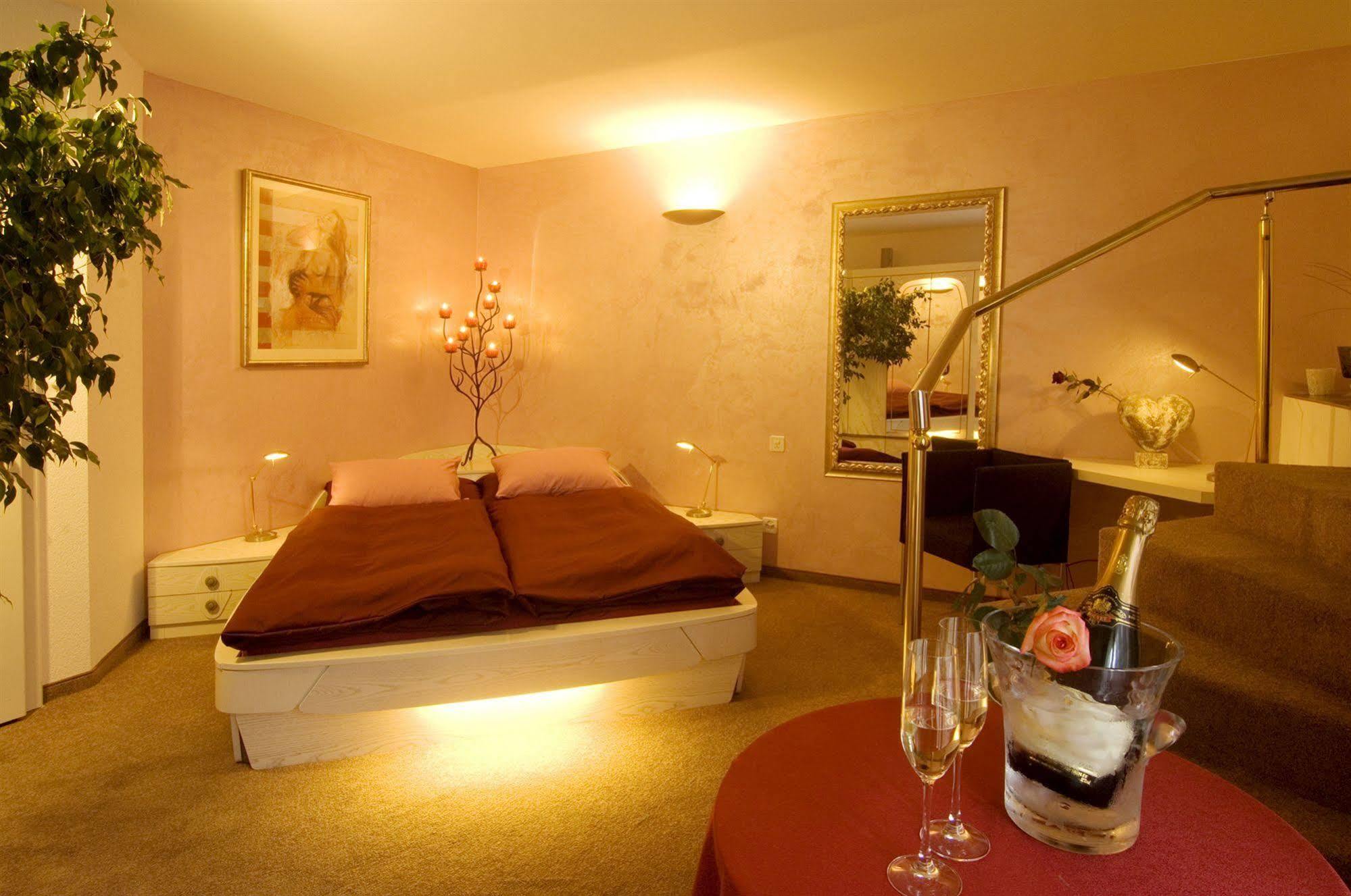 Hotel Landgasthof Hirschen Ramsen Zimmer foto
