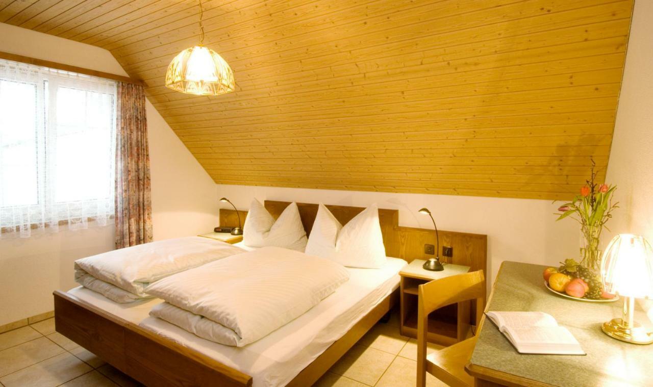 Hotel Landgasthof Hirschen Ramsen Exterior foto